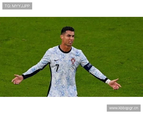 雷吉纳边路进攻表现稳健,战术执行清晰