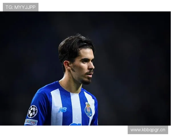 维蒂尼亚的小范围摆脱与出球能力解析