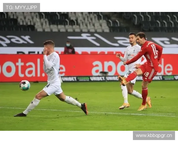 德容 vs 基米希:全能中场的战术角色与比赛影响力对比 德容 vs 基米希:全能中场的战术角色与比赛影响力对比